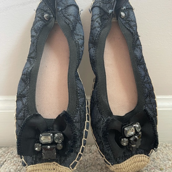 New with Tag Womens Vera Wang Navy Blue Espadrilles Flats with Stones size 6 - Picture 2 of 6